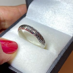 18K Solid White Gold Band Ring